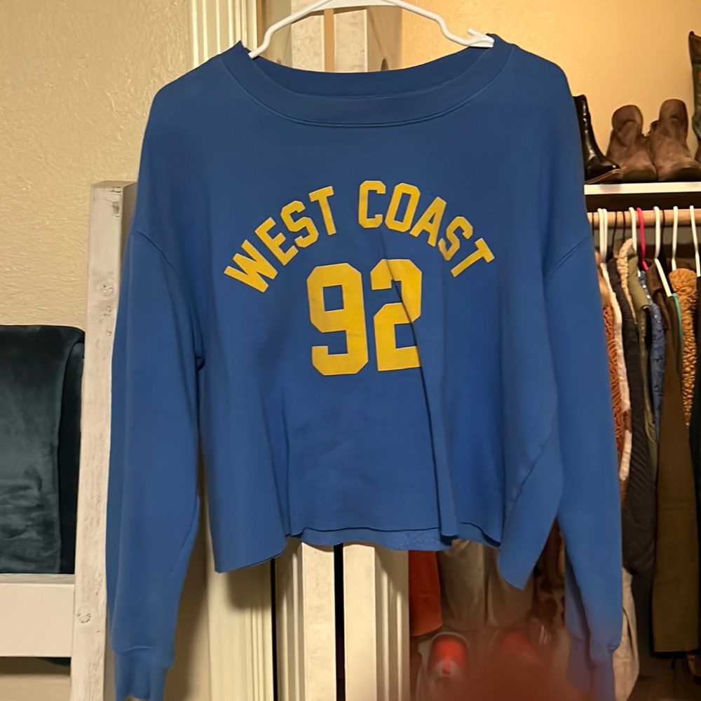 Sweatshirt with lettering